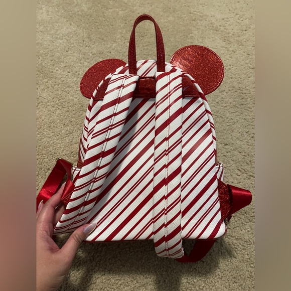minnie mouse holiday loungefly backpack main image 2